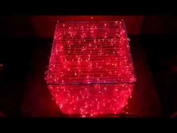 Фигура Куб. Цвет красный.